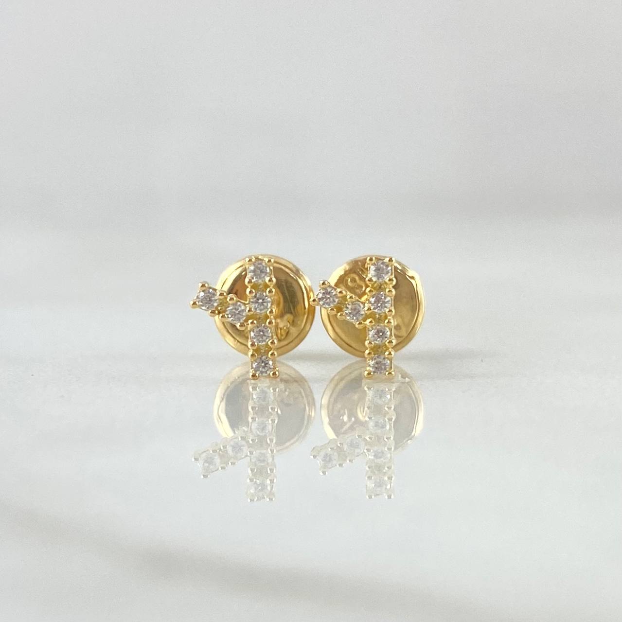 Topos Letra Y 0.6gr / 6mm Circones Blancos Oro Amarillo 18K