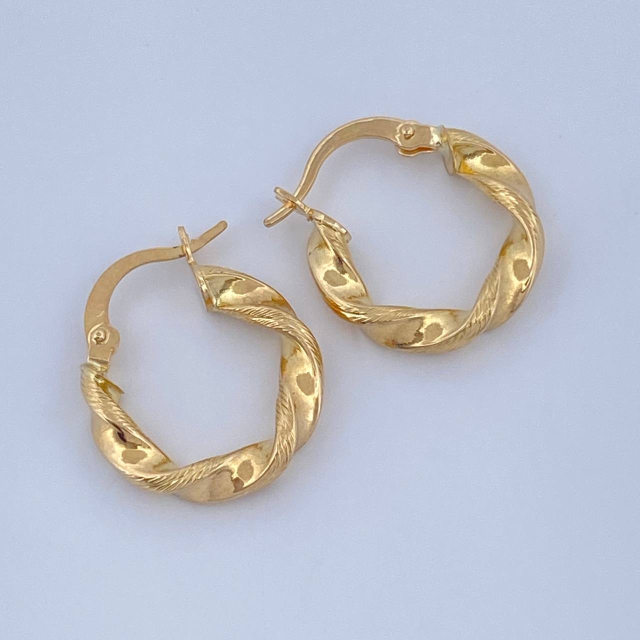Candongas Deis 1.55gr / 1.8cm / Oro Amarillo 18K &