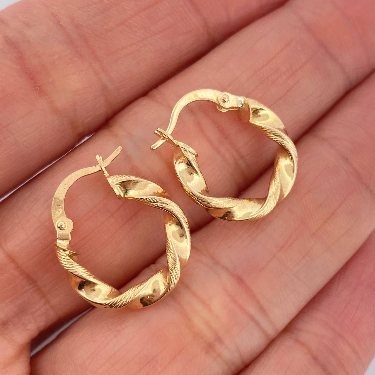Candongas Deis 1.55gr / 1.8cm / Oro Amarillo 18K &