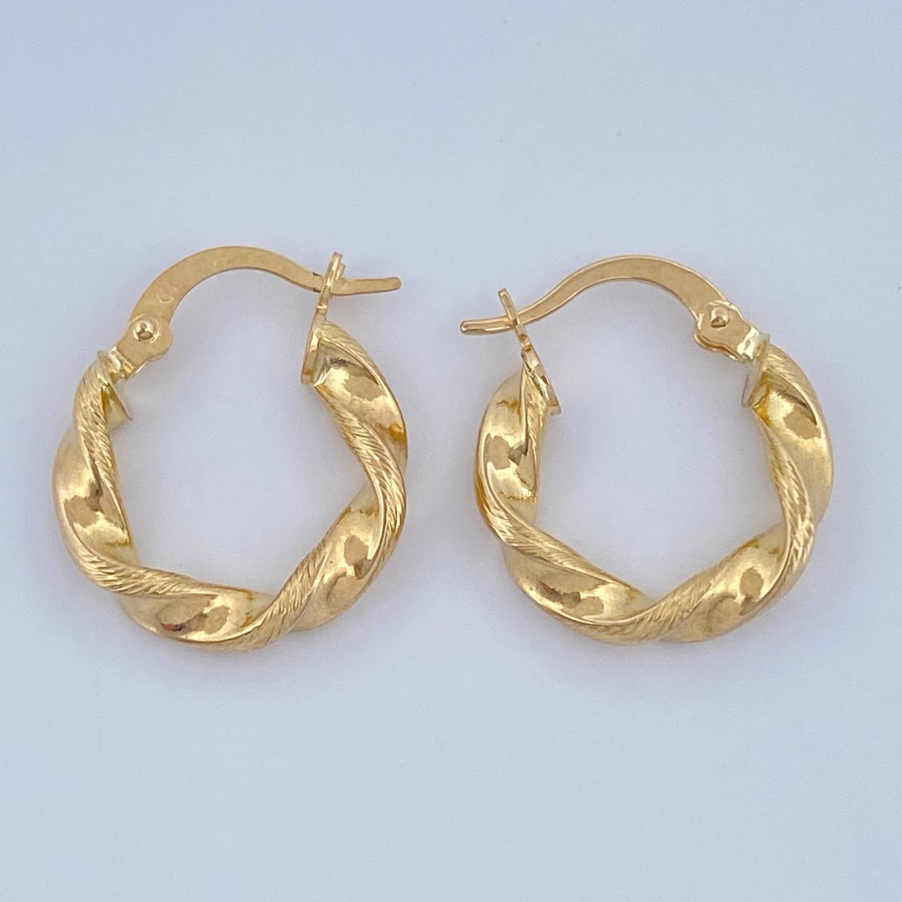Candongas Deis 1.55gr / 1.8cm / Oro Amarillo 18K &