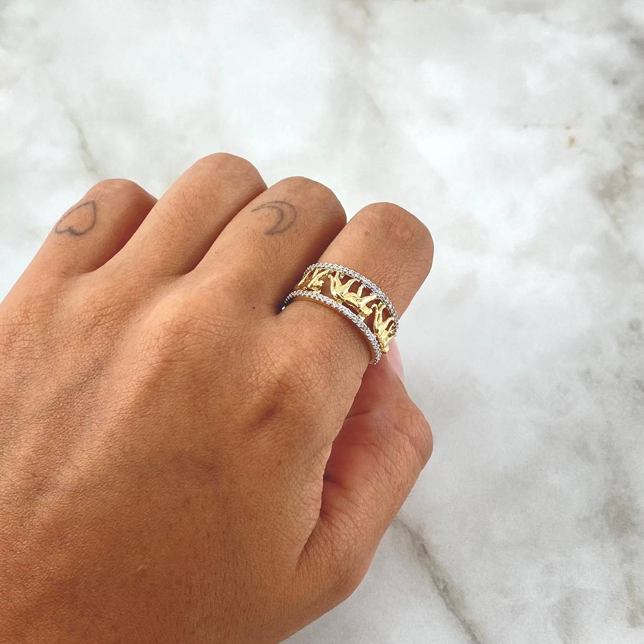 Anillo Triple Pantera 4.55gr / T8 / Silueta Circones Blancos Oro Amarillo 18K ©