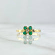 Anillo Flor Petalo Cuatro Garras 1.75gr / T7 1/2 / Esmeraldas 16pts Diamante 3pts Oro Amarillo 18K (Joya) *