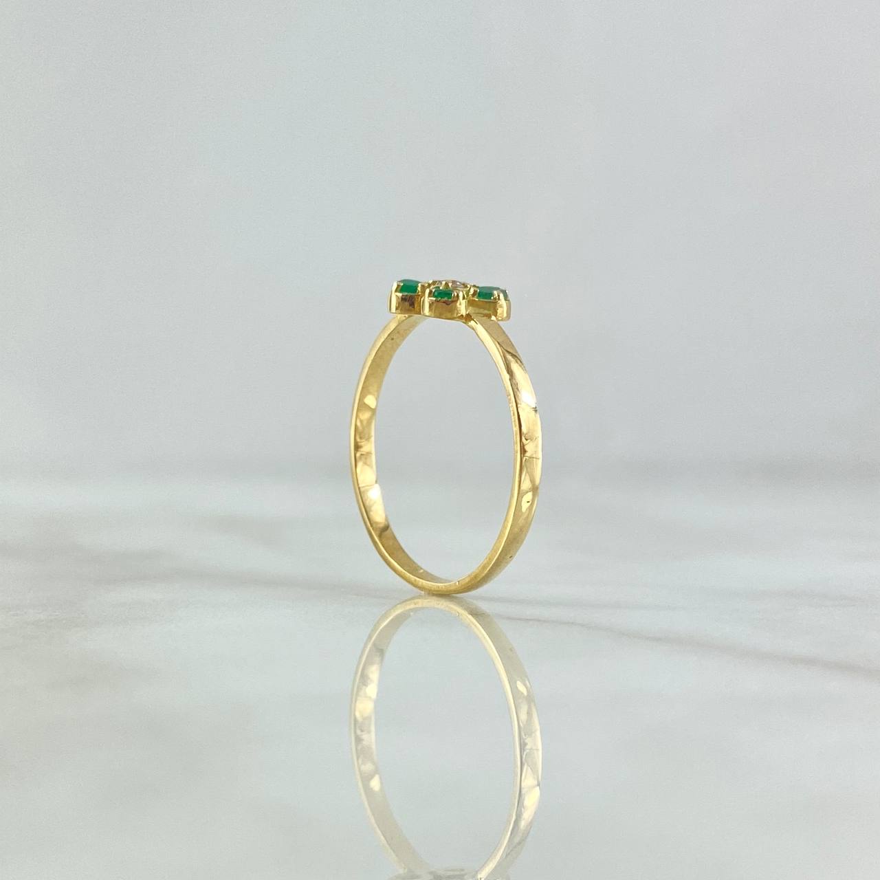 Anillo Flor Petalo Cuatro Garras 1.75gr / T7 1/2 / Esmeraldas 16pts Diamante 3pts Oro Amarillo 18K (Joya) *