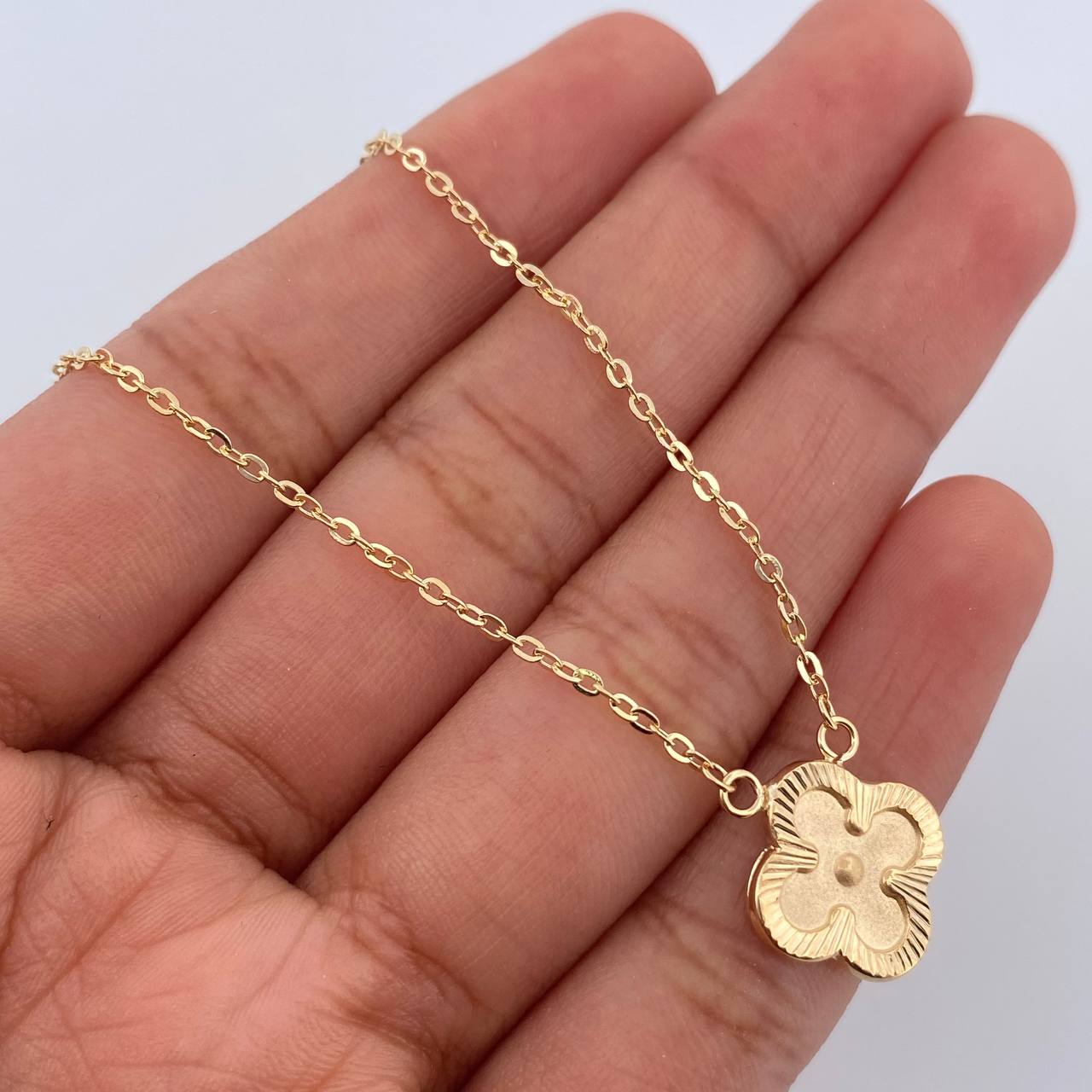 Cadena Aro Seguido Trebol 2.95gr / 45cm / Oro 18K $