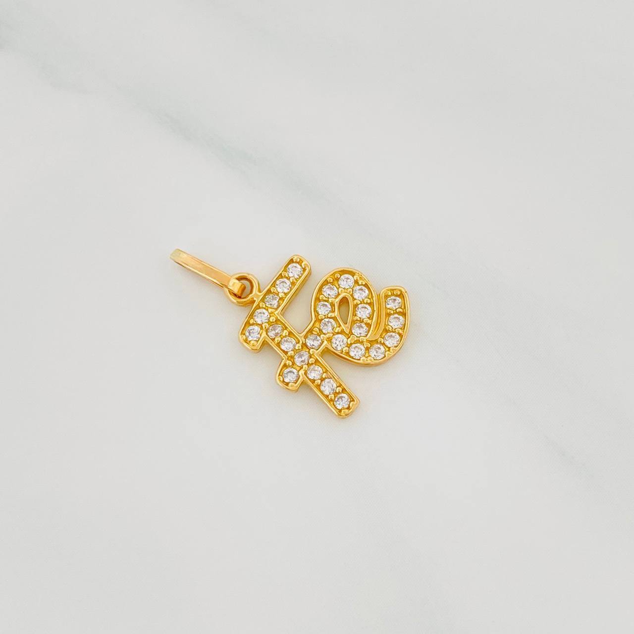 Dije Fe 1.2g / 2cm Oro Amarillo 18K