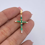 Dije Cruz 2gr / 3.4cm / Esmeralda 60 Pts Diamantes 11 Pts Oro Amarillo 18K (Joya) &