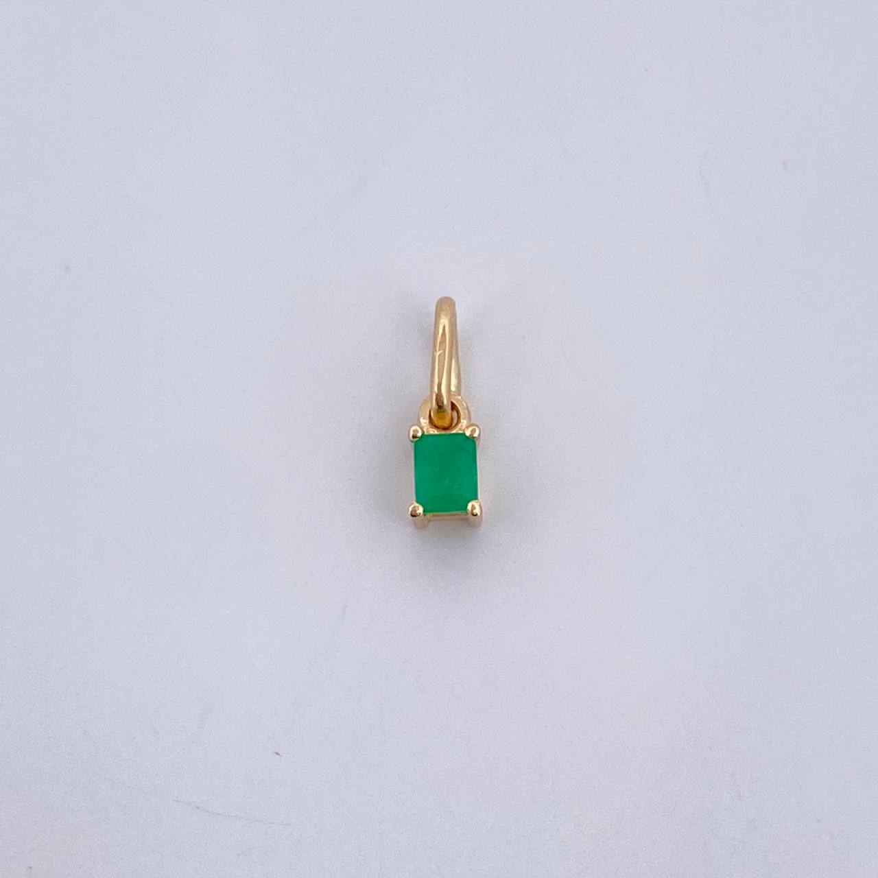 Dije Rectangulo 0.35gr / 1cm / Esmeralda 08 Pts Oro Amarillo 18K (Joya) &