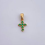 Dije Cruz 0.55gr / 1.4cm / Esmeraldas 06 Pts Oro Amarillo 18K (Joya) &