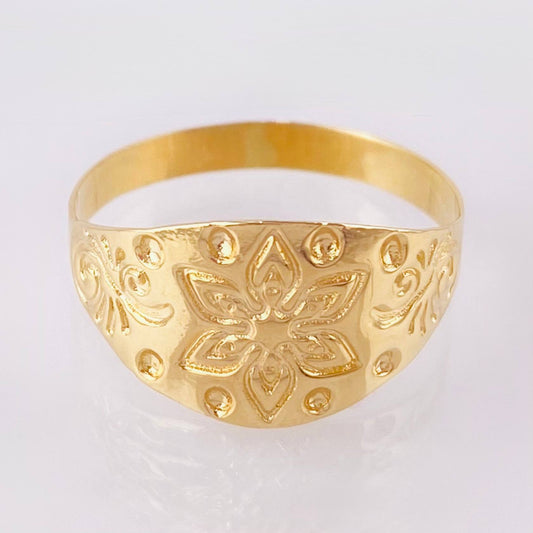 Anillo Flor Mandala 1.4gr / T7 1/2 / Oro Amarillo 18K ©
