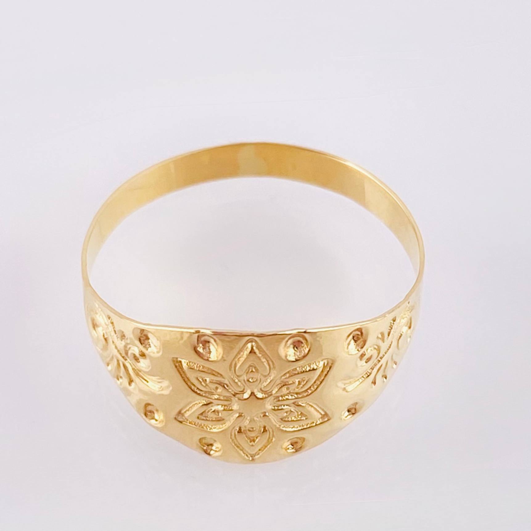 Anillo Flor Mandala 1.4gr / T7 1/4 / Oro Amarillo 18K ©