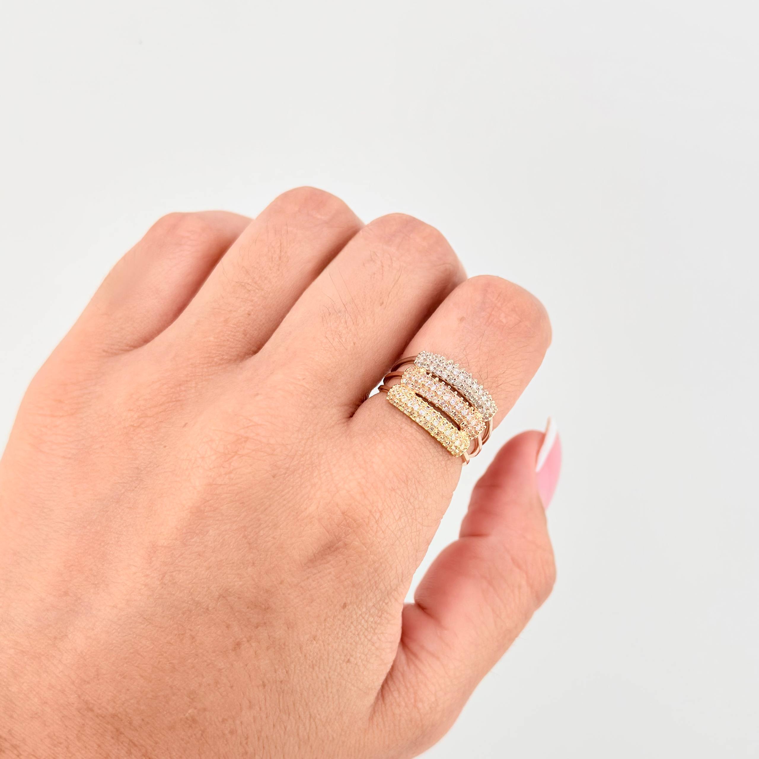Anillo Tres Bandas 3.65gr / T6 3/4 / Tres Oros 18K *