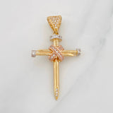 Dije Cruz Clavo 3.6g / 4cm Tres Oros 18K