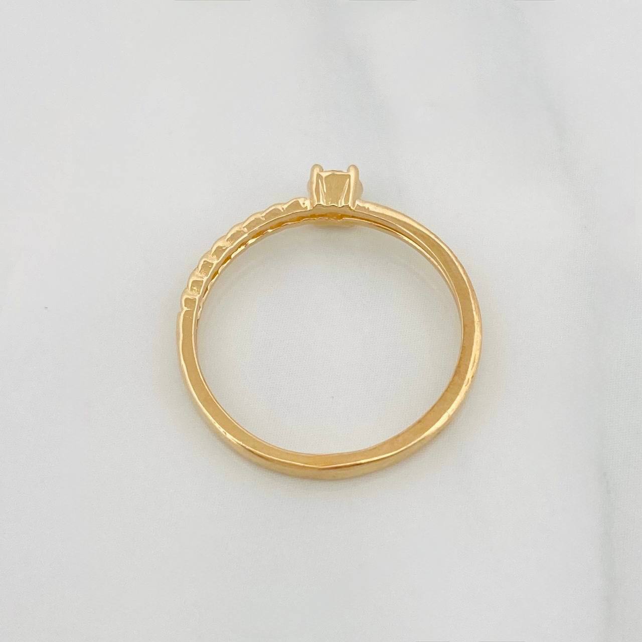Anillo Solitario Cubano 1.55g / T5 1/2 Oro Amarillo 18K