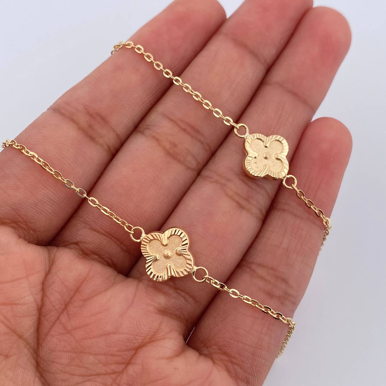 Cadena Aro Seguido Trebol 4.95gr / 47.5cm / Oro 18K $