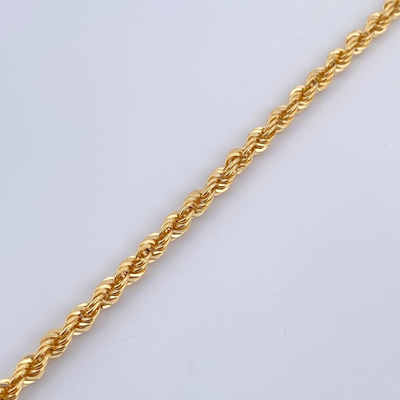 Pulso Lazo 3.05gr / 20.3cm / +3 Oro 18K $