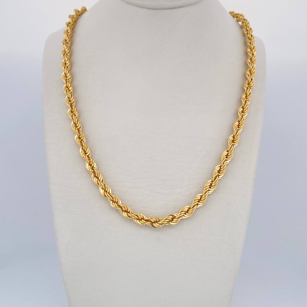 Cadena Lazo 15.65gr / 66cm / +3 Oro 18K $
