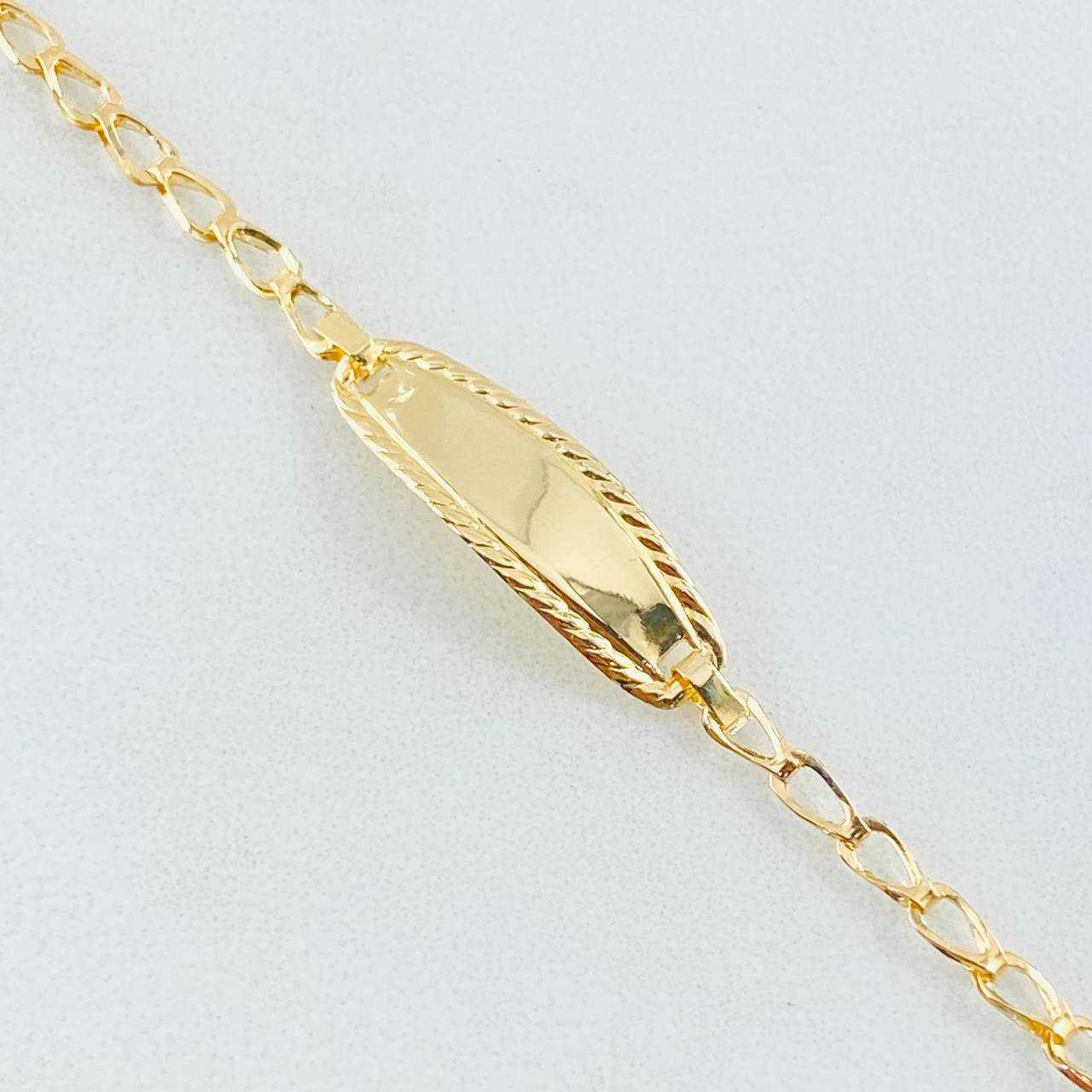Pulso Bebé Espiga 1.35gr / 16cm / Oro Amarillo 18K