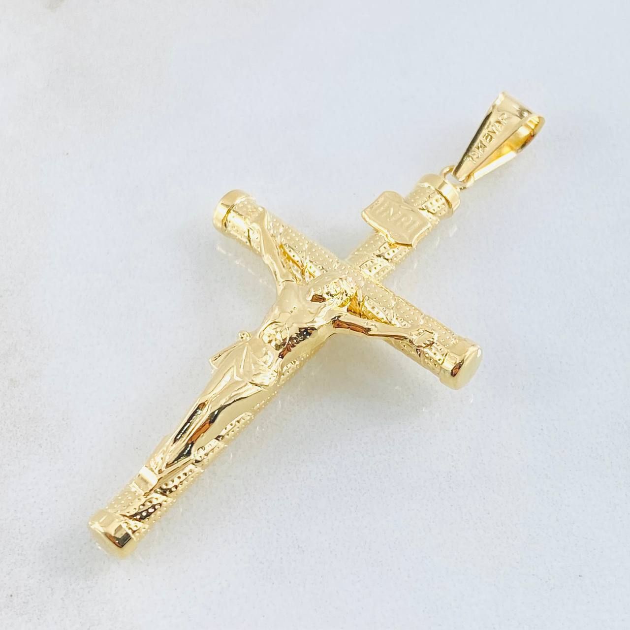 Dije Cruz Cristo 3gr / 5.8cm / Oro Amarillo 18K