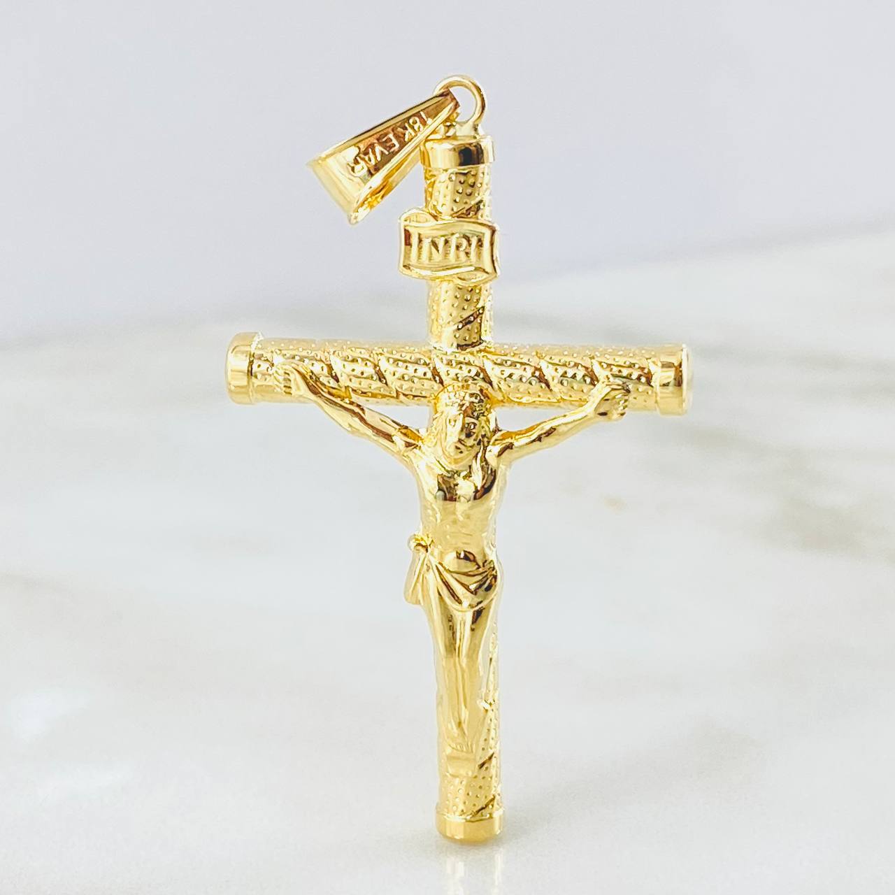 Dije Cruz Cristo 3gr / 5.8cm / Oro Amarillo 18K