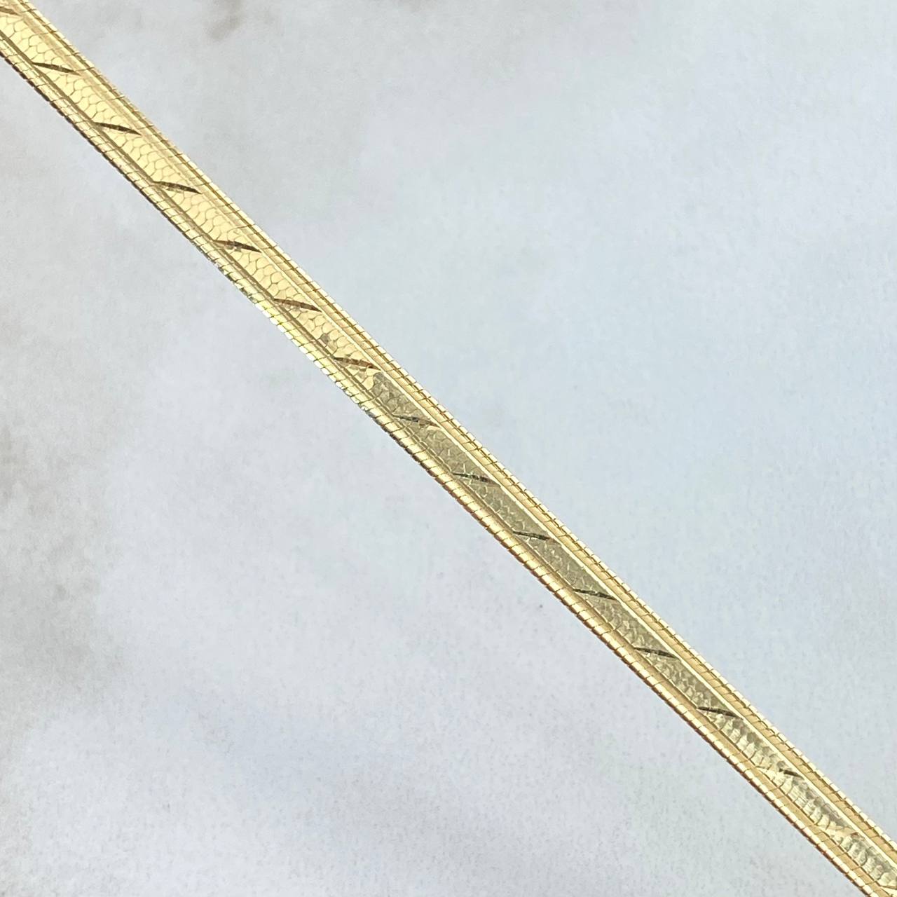 Cadena Serpiente Escamada 8.55gr / 45cm / 3.4mm Oro Amarillo +3 18K ©