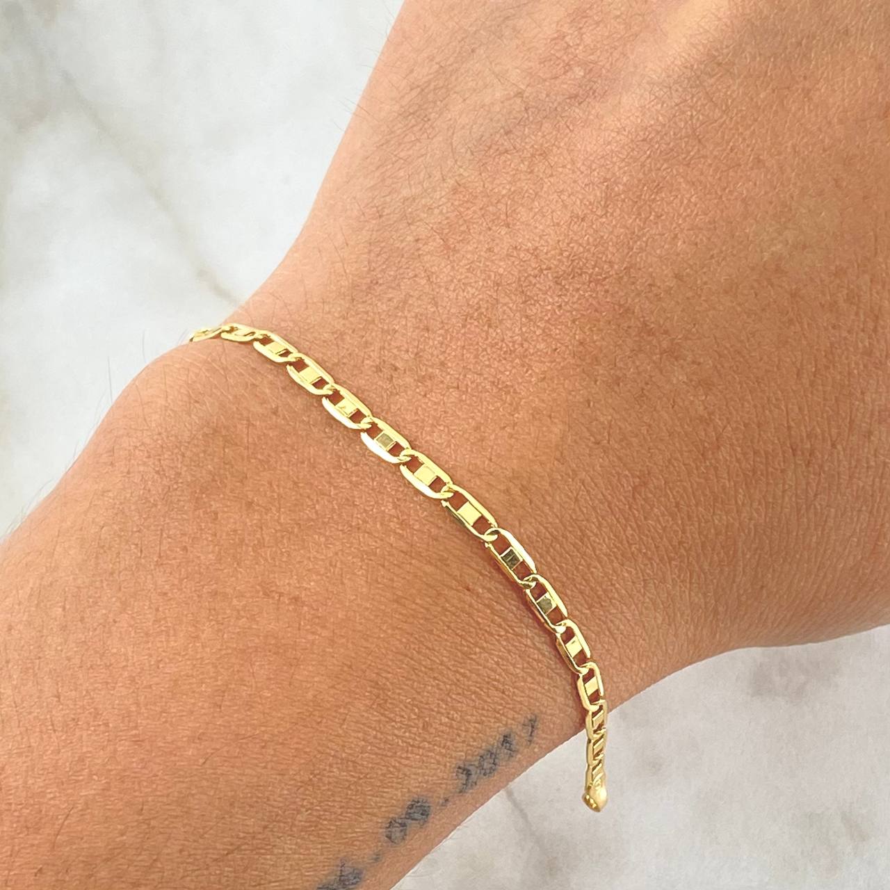 Pulso Plano 1.4gr / 20cm / 2.5mm Liso Oro Amarillo +3 18K ©