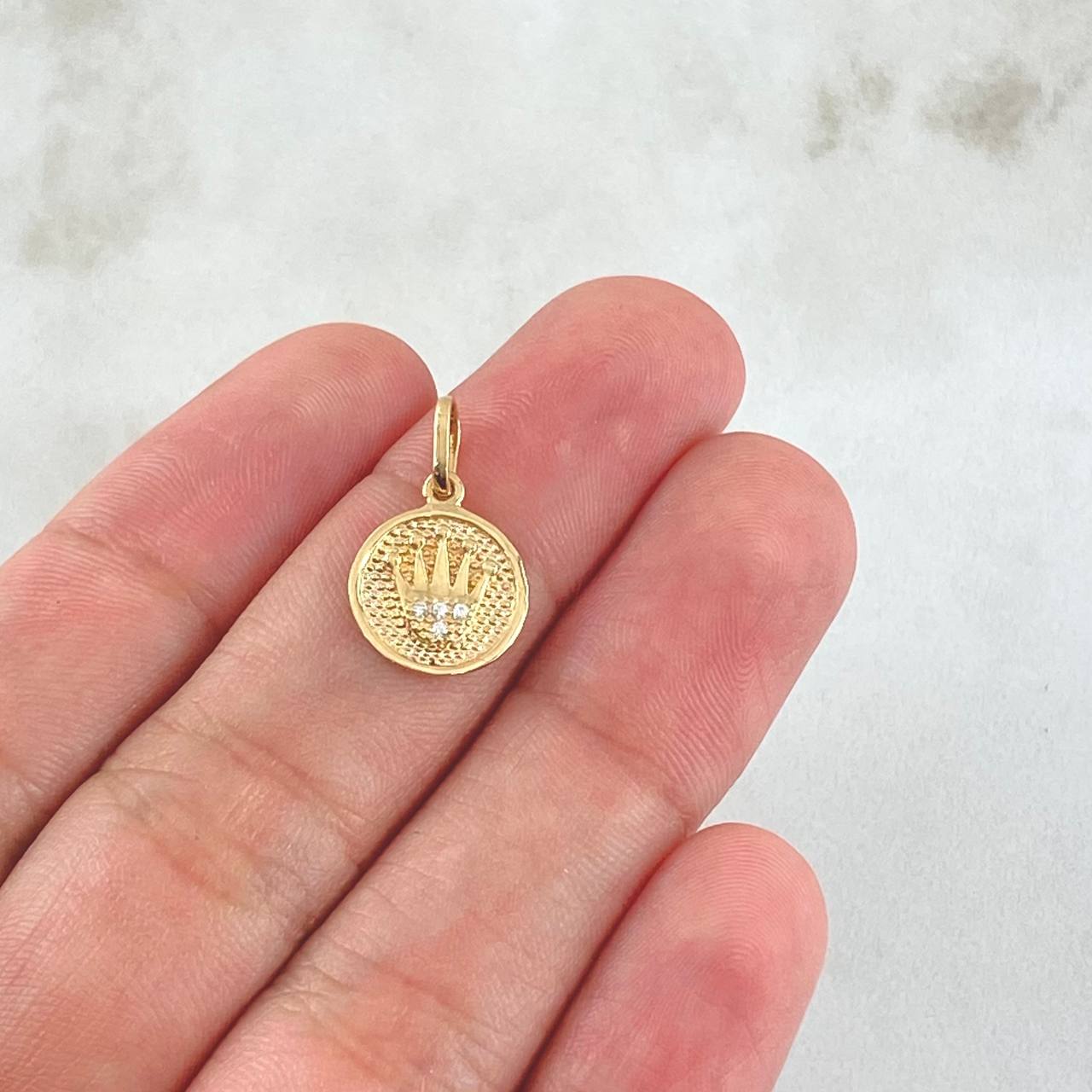 Dije Medalla Corona RX 1gr / 1.8cm / Punteada Oro Amarillo 18K ©