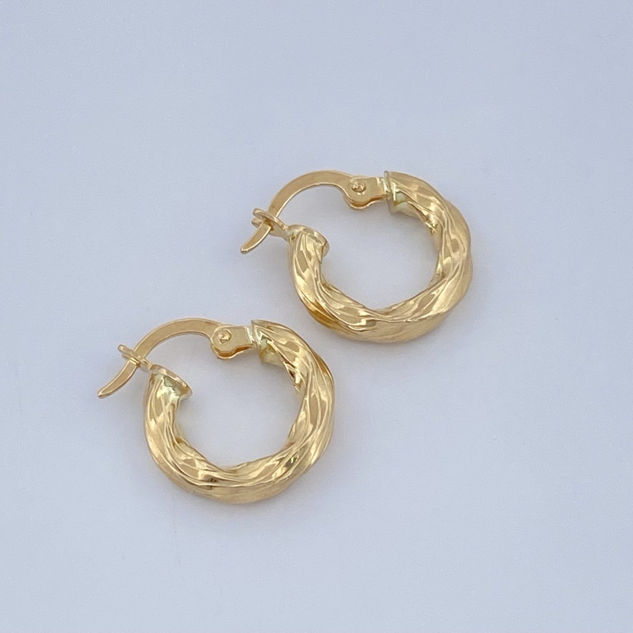 Candongas Isis 1.45gr / 1.6cm / Oro Amarillo 18K &