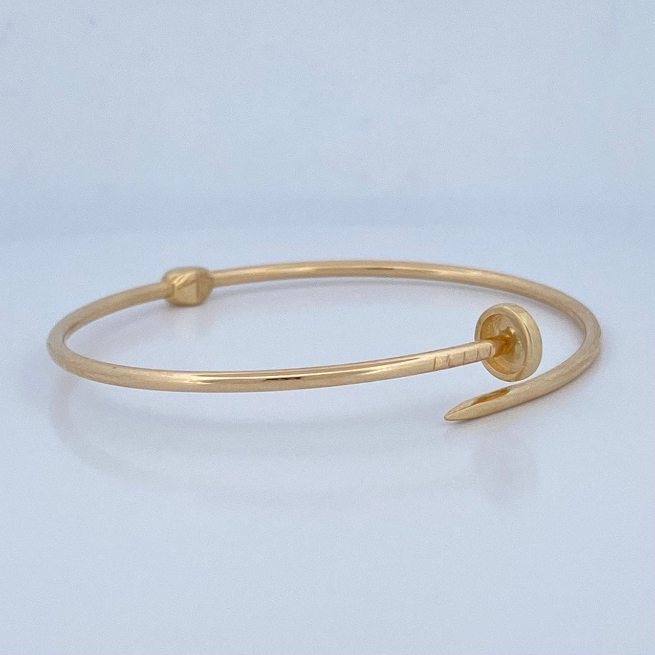 Pulso Aro Clavo 5.15gr / 17.2cm / Oro 18K