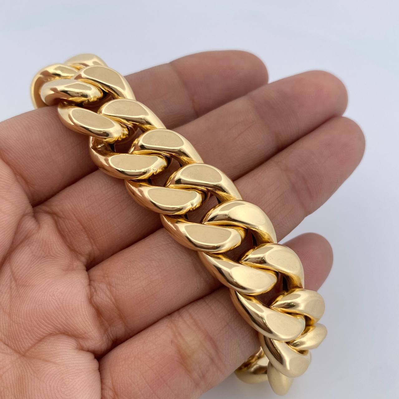 Pulso Cubano 24.05gr / 20.8cm / 15.6mm Oro Amarillo +3 18K &