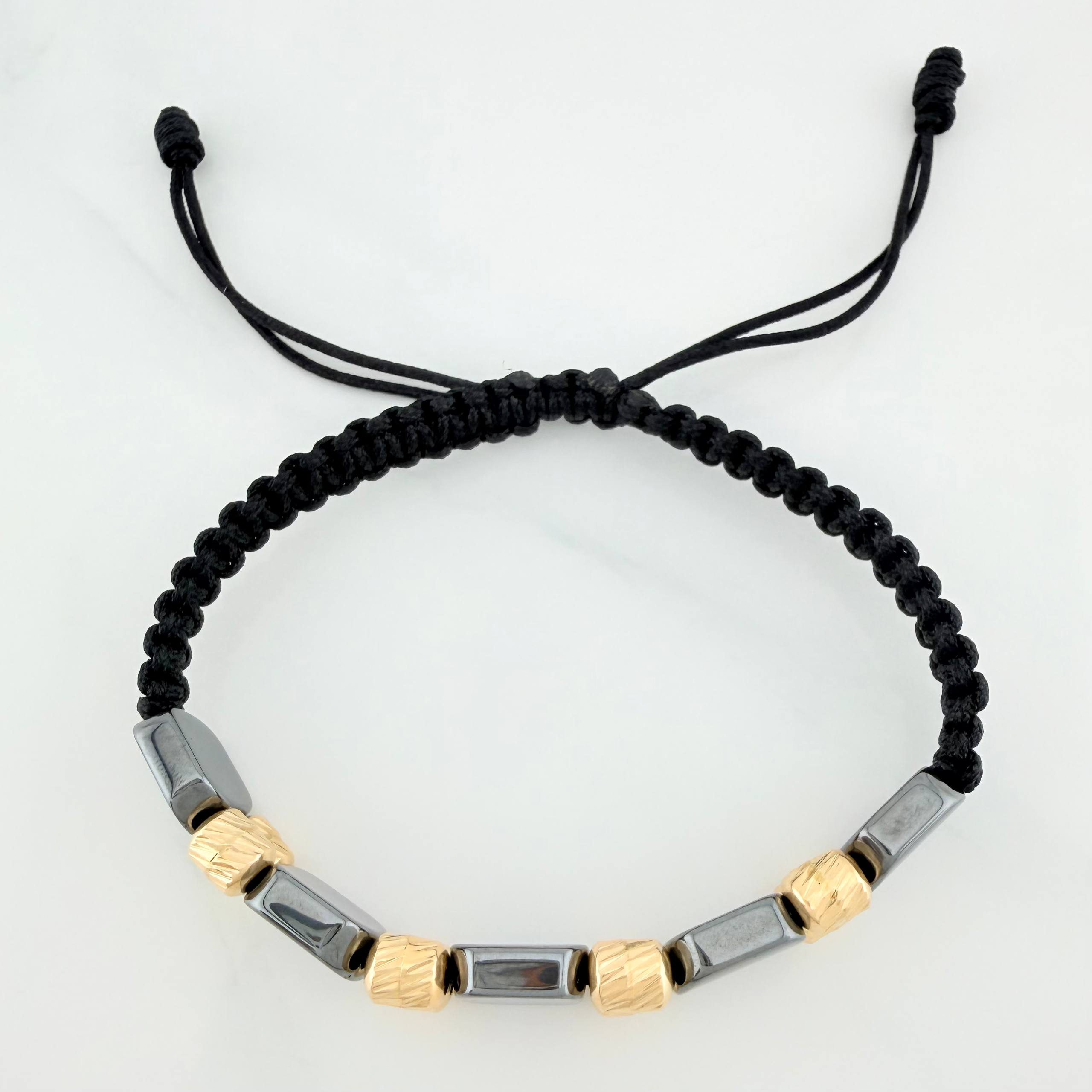 Pulsera Tejida Negra Piedra Hematita Oro Amarillo 18K