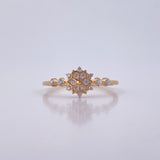 Anillo Mandala 1.7gr / T7 1/4 / Circones Blancos Oro Amarillo 18K &