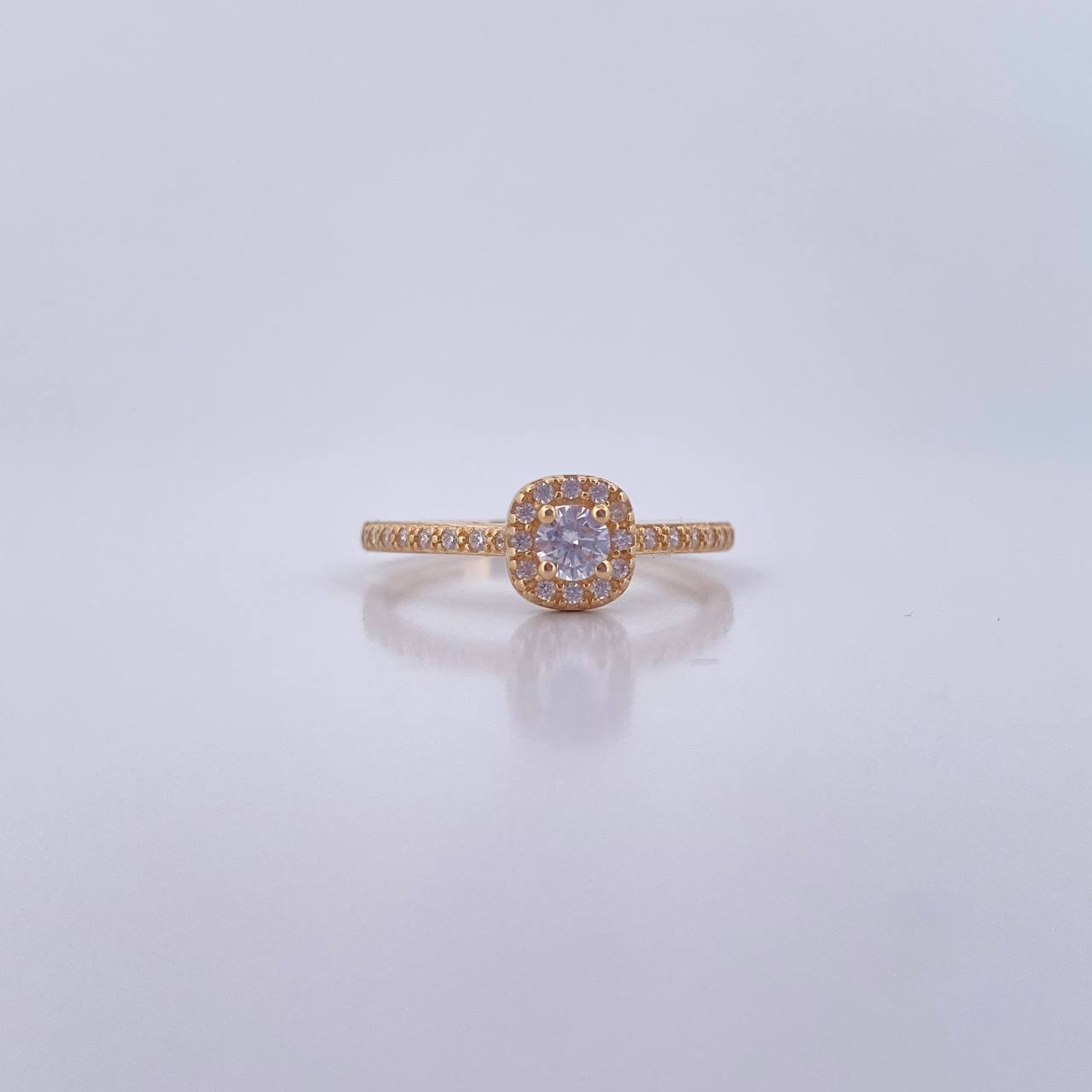 Anillo Halo Cuadrado 2gr / T7 / Circones Blancos Oro Amarillo 18K &