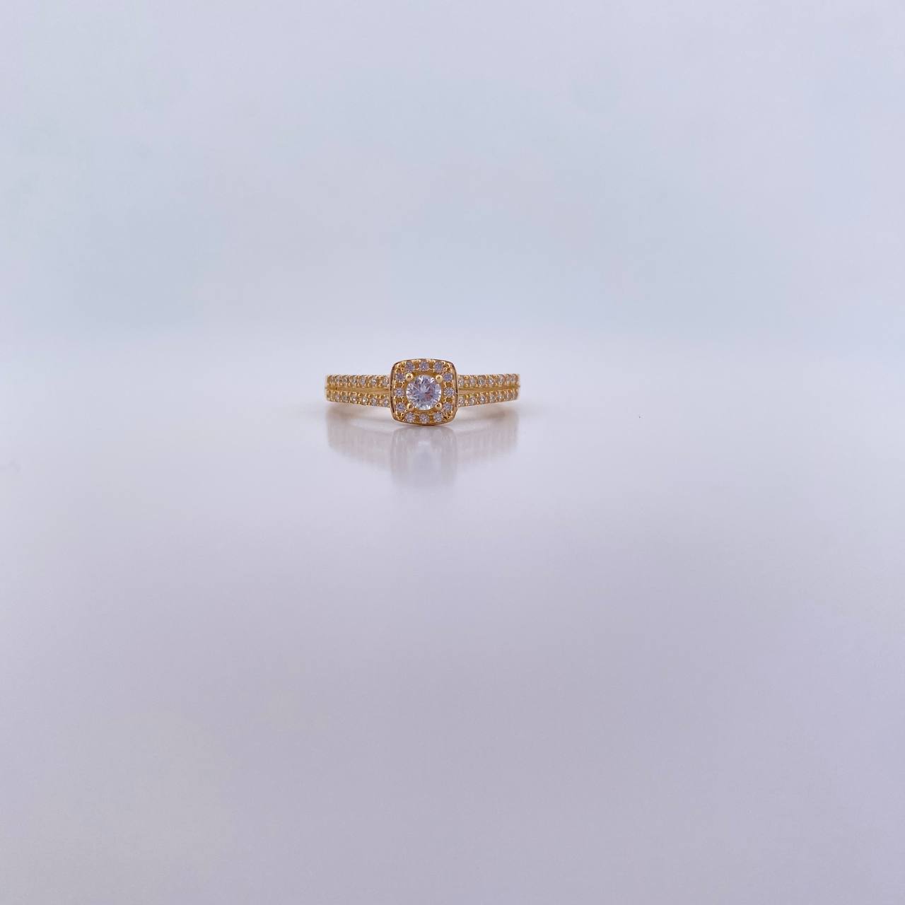 Anillo Halo Cuadrado 2.5gr / T5 / Doble Linea Circones Blancos Oro Amarillo 18K &