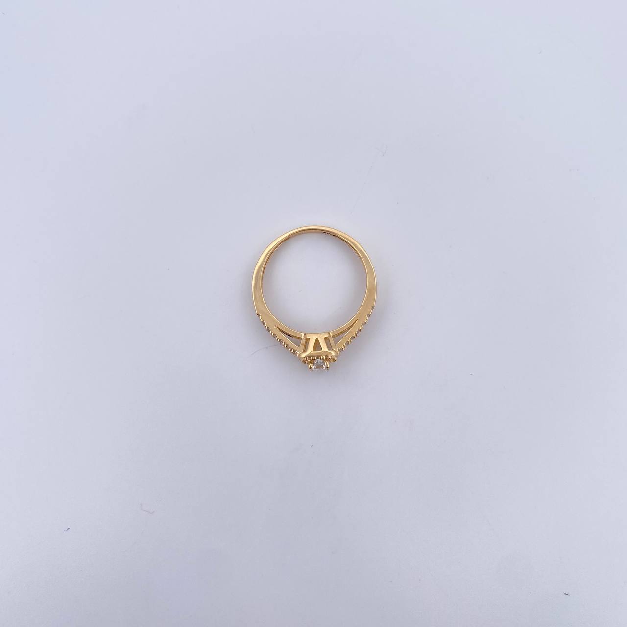 Anillo Halo Cuadrado 2.6gr / T7 1/4 / Doble Linea Circones Blancos Oro Amarillo 18K &