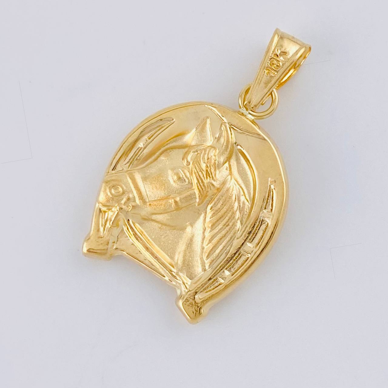 Dije Herradura Caballo 2.2 g / 3 cm Oro Amarillo 18K
