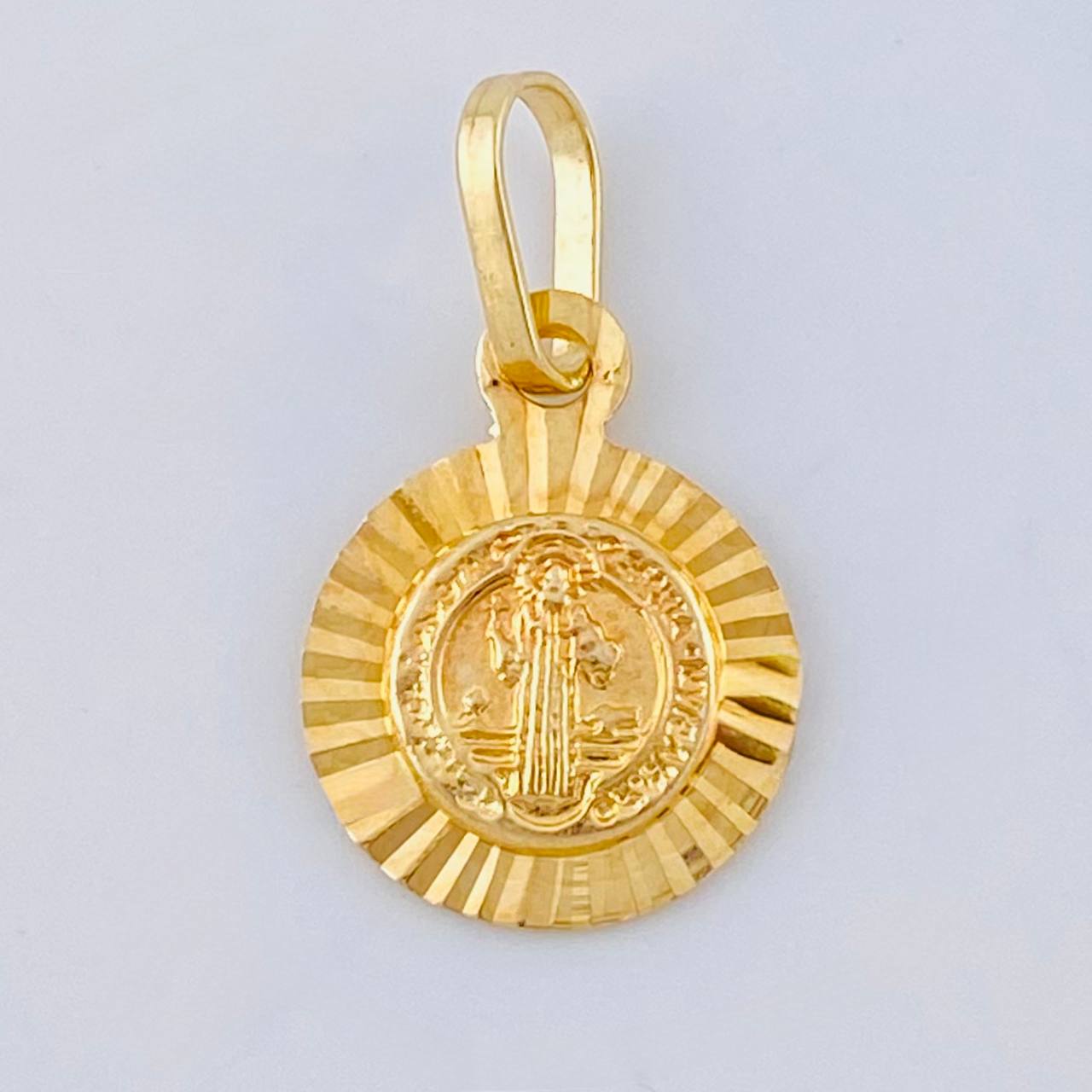 Dije San Benito 1.25 g / 2 cm Oro Amarillo 18K