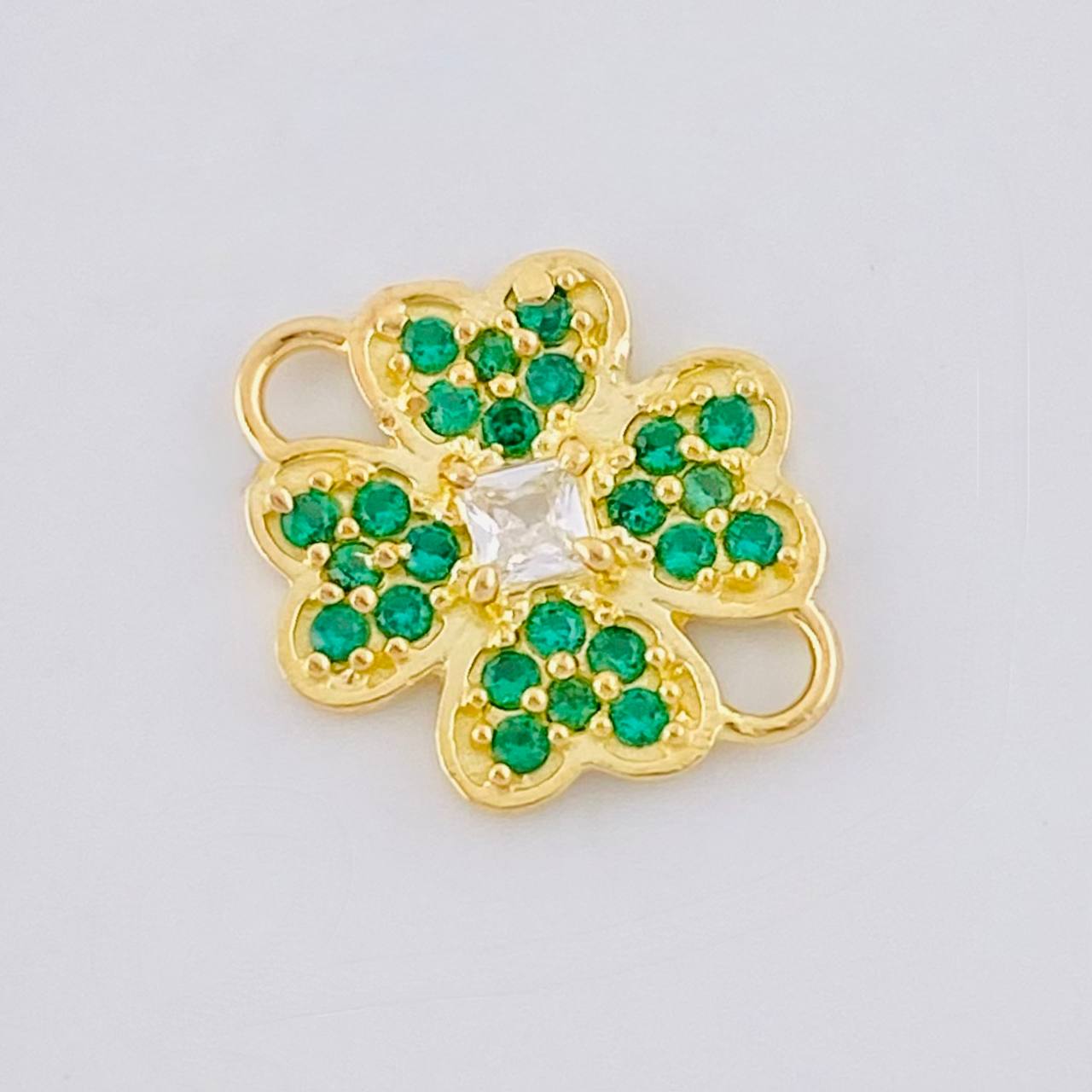 Herraje Trebol Corazon 0.75 g / 1.2 cm Oro Amarillo 18K