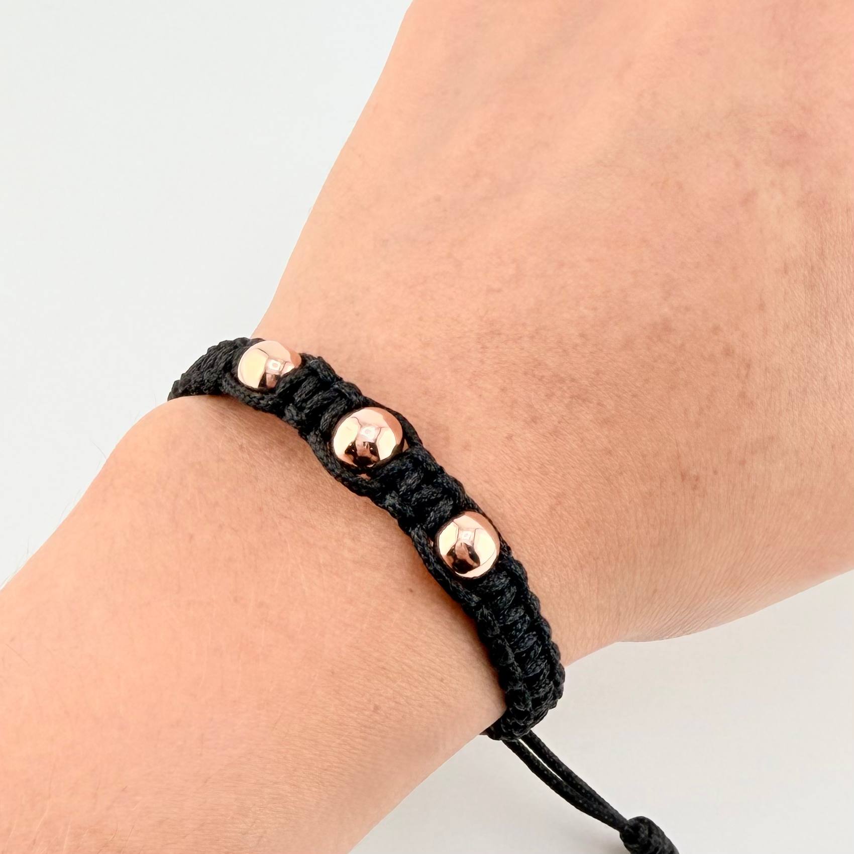 Pulsera Tejida Negra Bolas Lisas 3 Und / 7Mm-8Mm Oro Rosa 18K