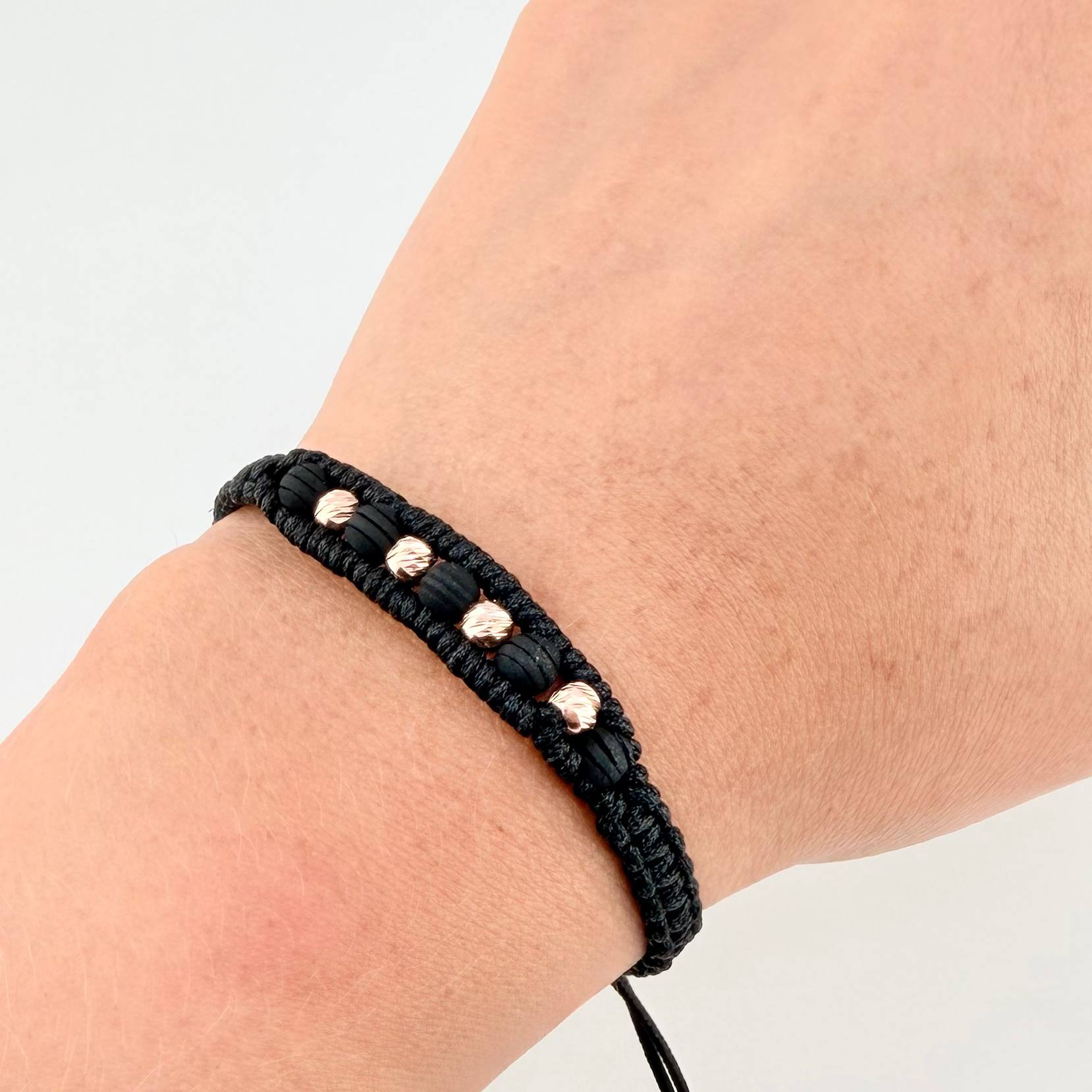 Pulsera Tejida Negra Bolas Diamantadas 4 Und / 4Mm Neopreno Oro Rosa 18K (A.C)