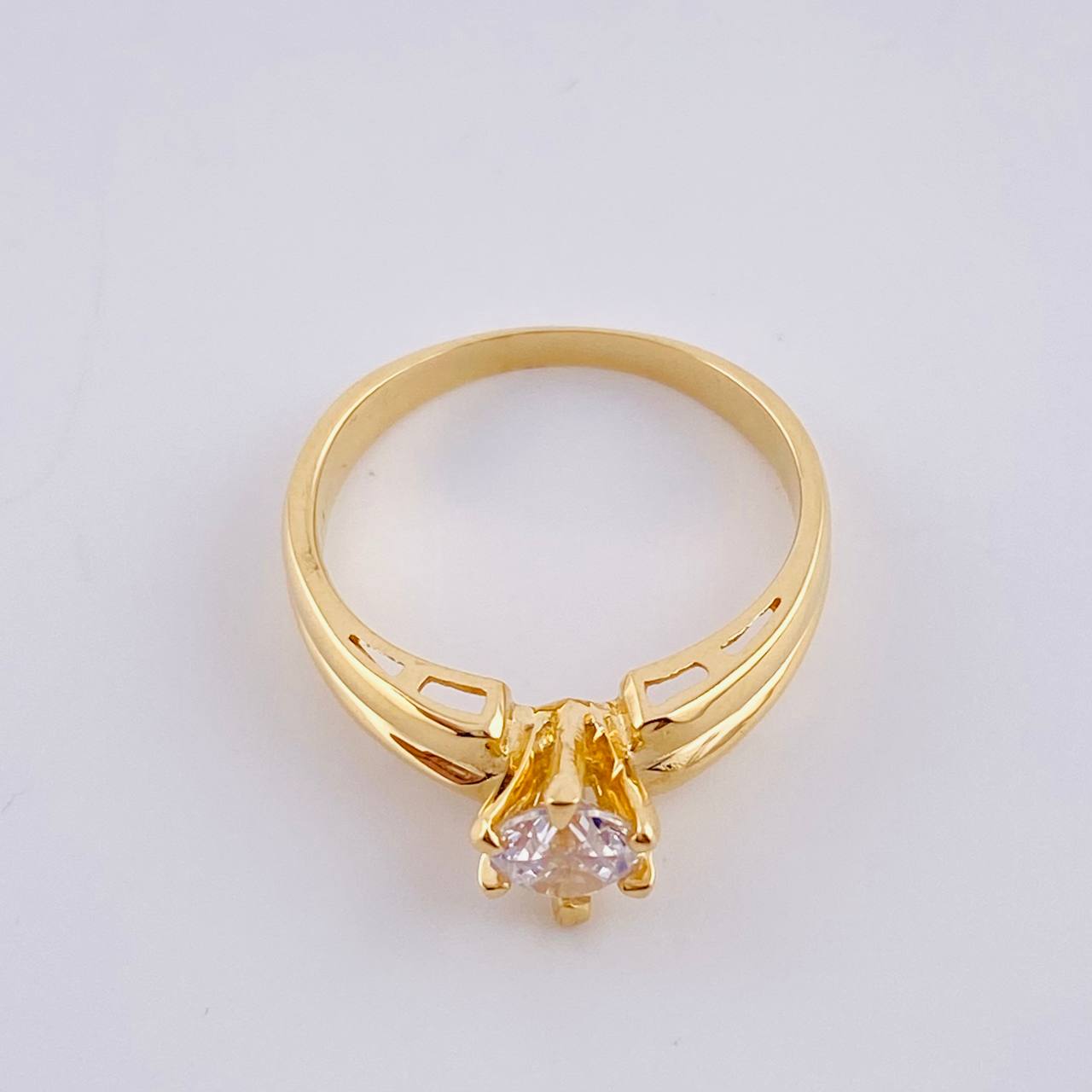 Anillo Solitario Doble Linea 3.3 g / T6 Oro Amarillo 18K