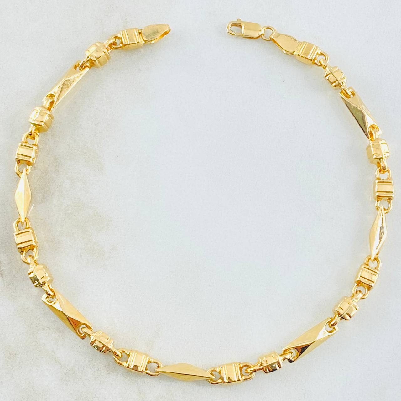 Pulso Rústico 6.95gr / 22.5cm / Oro Amarillo 18K ©