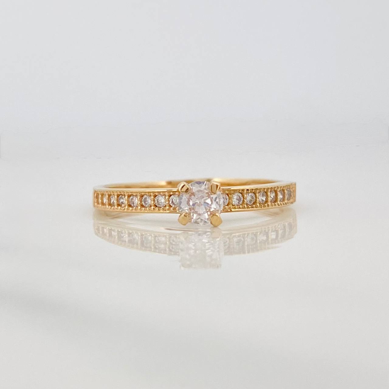 Anillo Solitario 1.75g / T7 1/2 Oro Amarillo 18K
