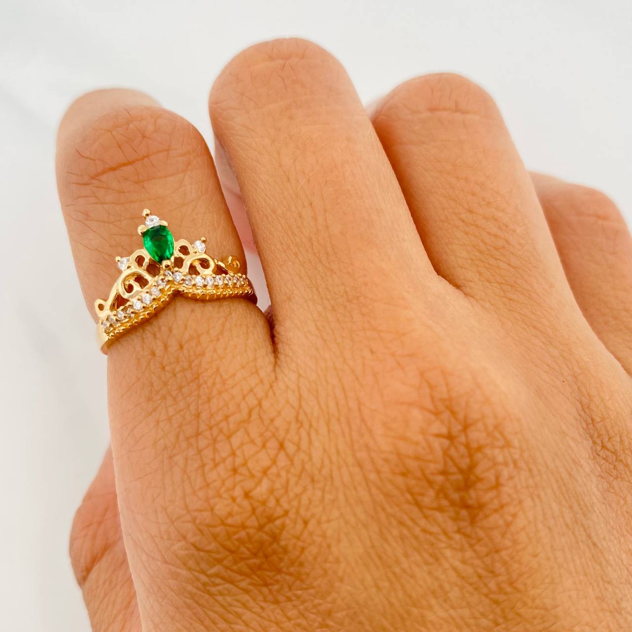 Anillo Tiara 1.95g / T5 1/2 Oro Amarillo 18K