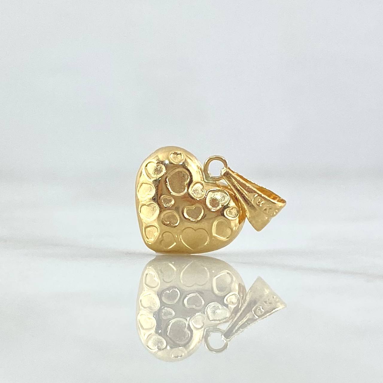 Dije Corazón Tallado 0.9gr / 1.8cm / Troquelado Relieve Oro Amarillo 18K