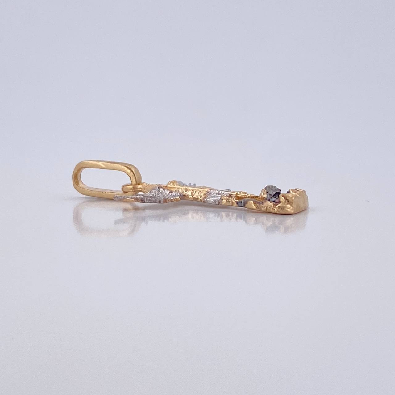 Dije San Miguel Arcángel 1.4gr / 2.5cm / Oro 18K $