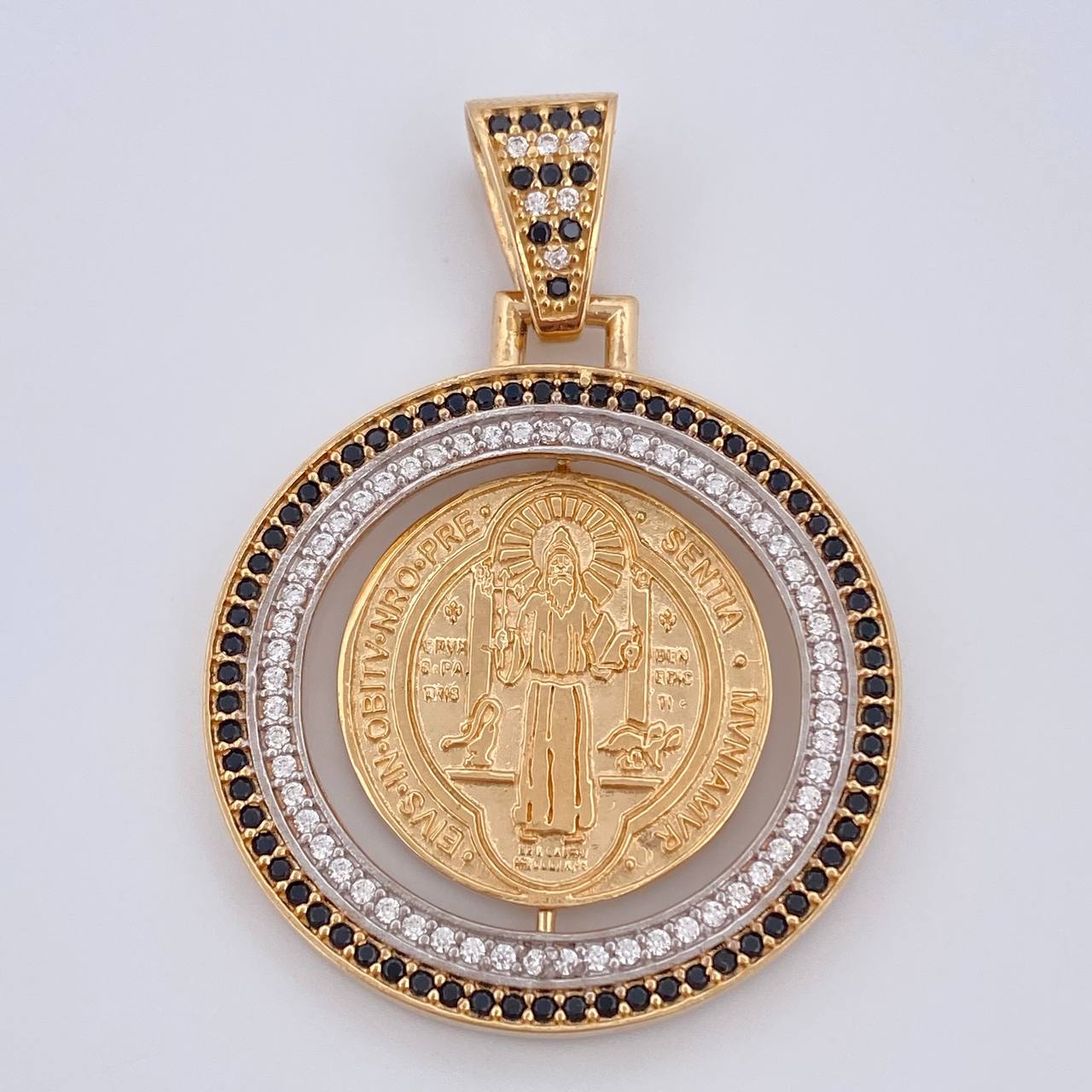 Dije San Benito 8.35gr / 4cm / Oro 18K $