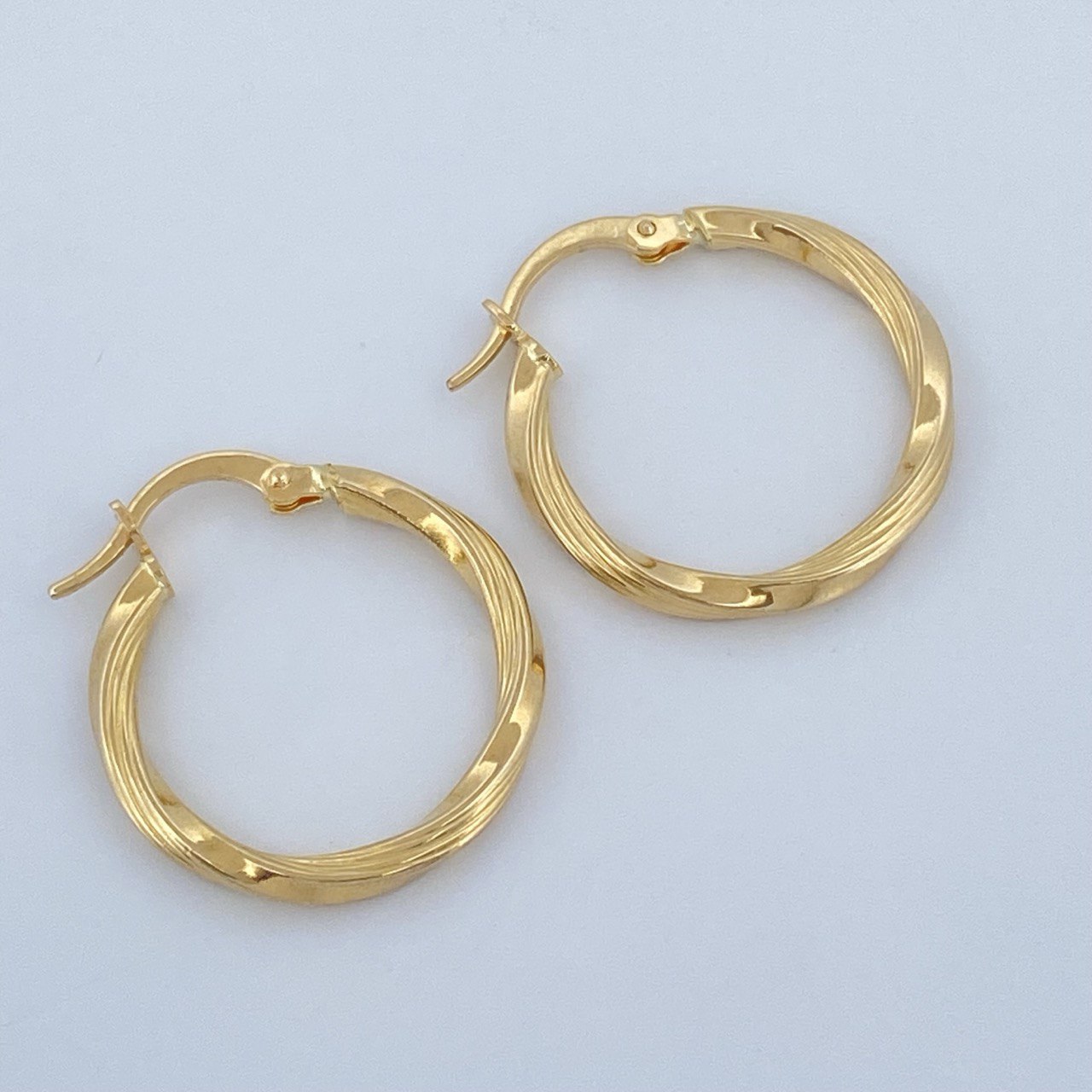 Candongas Mai 1.55gr / 2.3cm / Oro Amarillo 18K &