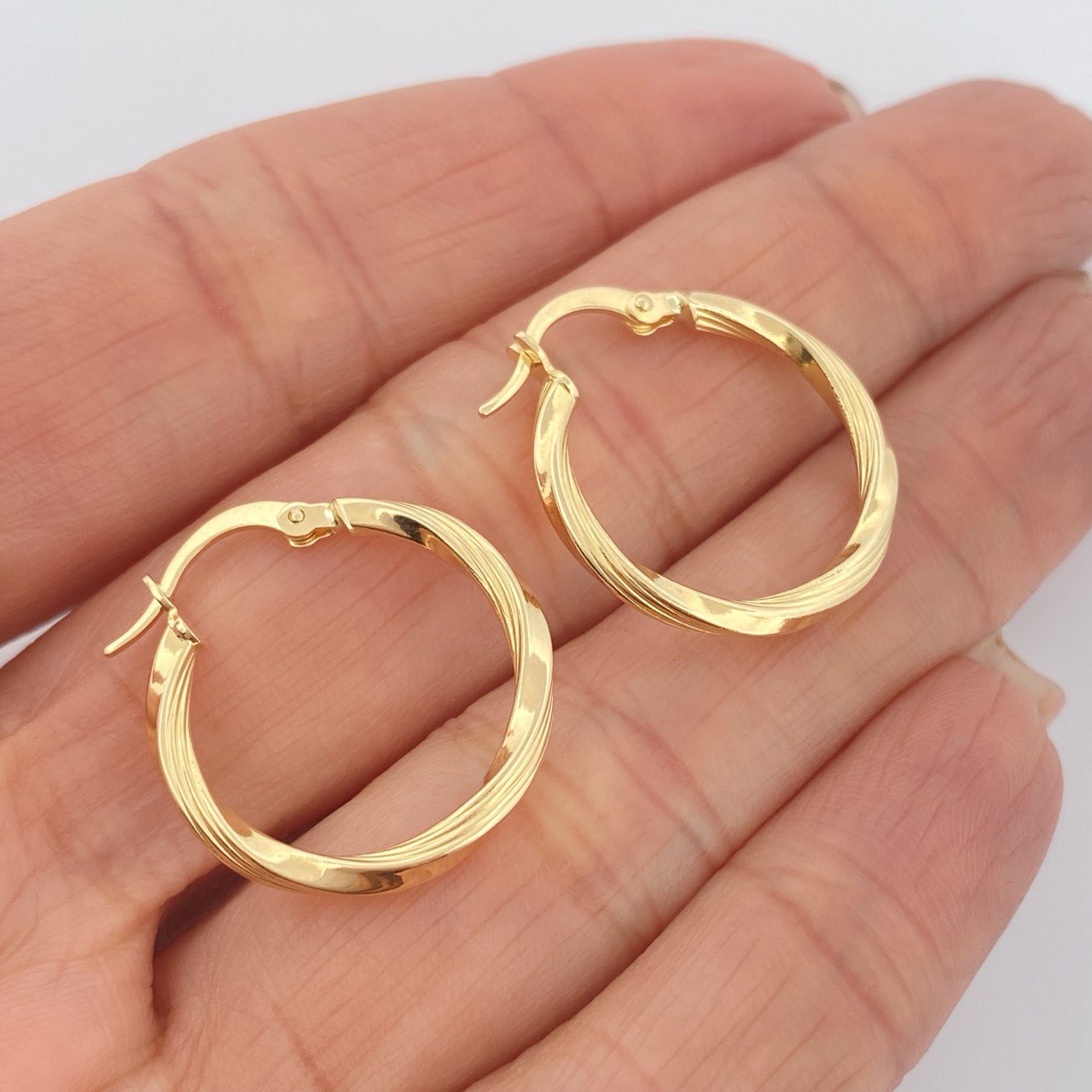 Candongas Mai 1.55gr / 2.3cm / Oro Amarillo 18K &