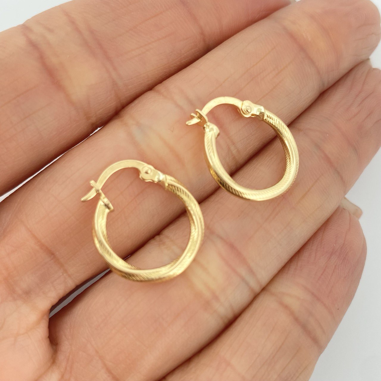 Candongas Deis 1.1gr / 1.8cm / Oro Amarillo 18K &