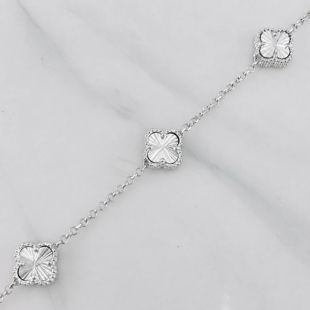 Pulso Trebol Aro Seguido 8.15g / 20.5cm / 1.7mm Plata 925